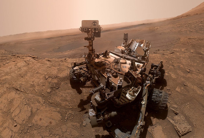 Kỹ sư NASA ngồi nhà điều khiển robot thăm dò trên Sao Hỏa như thế nào?