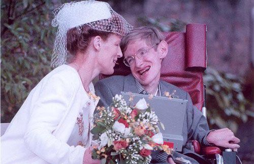 nhà vật lí Stephen Hawking bộ não thiên tài trong cơ thể tật nguyền